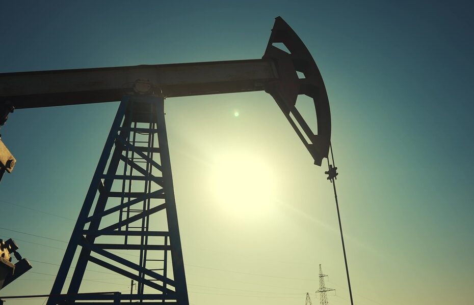 A silhouette of an oil pump.